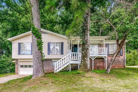 5839 Brenda Dr, Trussville, AL 35173