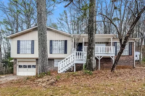 5839 Brenda Dr, Trussville, AL 35173