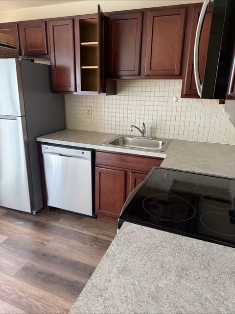 807 W Alvin St, Hanover, PA 17331