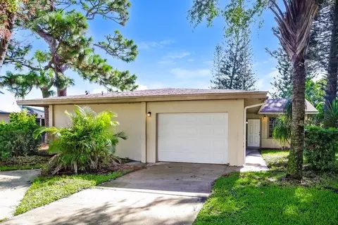 225 Bayhead Dr, Melbourne, FL 32940