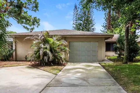 225 Bayhead Dr, Melbourne, FL 32940