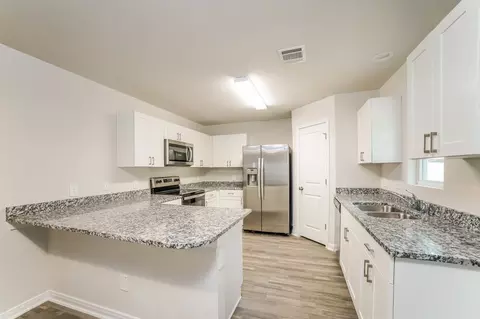 15668 Del Norte Dr, Conroe, TX 77306 photo 5
