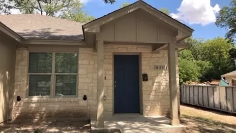1321 S 39th St, Temple, TX 76504