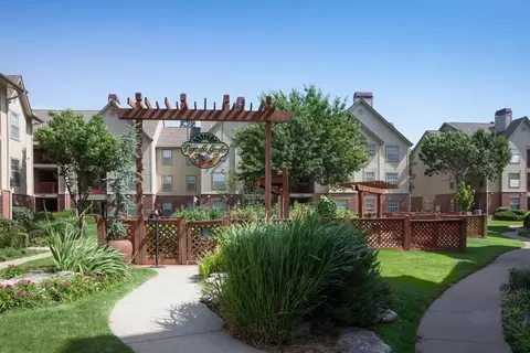 2929 E 95th St, Tulsa, OK 74137