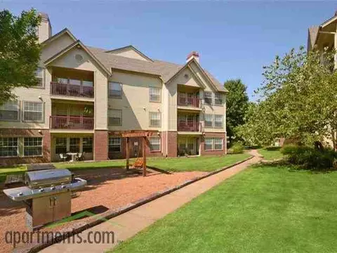 2929 E 95th St, Tulsa, OK 74137