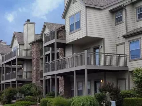 9201 Riverside Pkwy, Tulsa, OK 74137