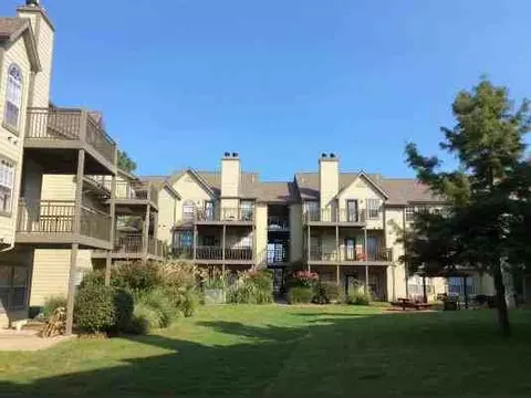 9201 Riverside Pkwy, Tulsa, OK 74137