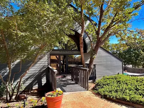 7727 S Yale Ave, Tulsa, OK 74136