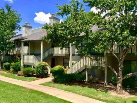 2121 E 83rd St, Tulsa, OK 74137