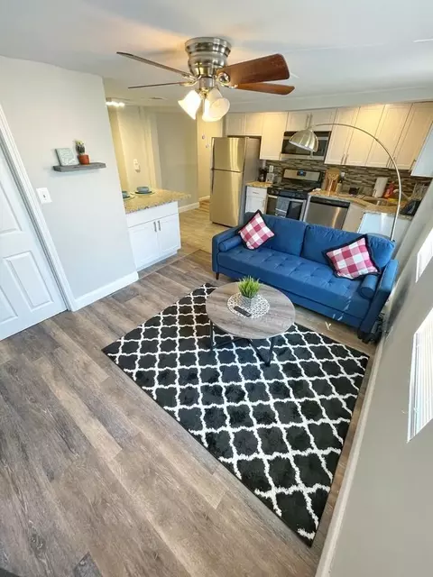 51 5th St #2, Cambridge, MA 02141