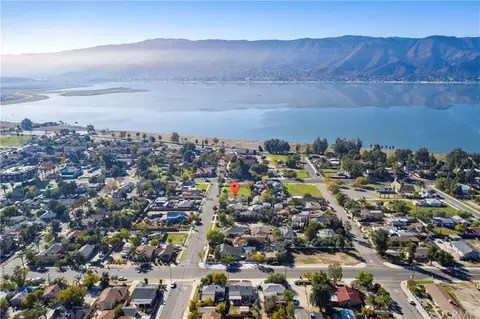 107 N Lowell St, Lake Elsinore, CA 92530