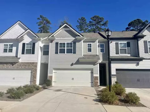 726 Woodstock Grove Dr #1, Woodstock, GA 30188