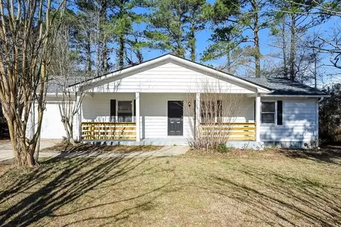 1789 Stratford Dr, Snellville, GA 30078