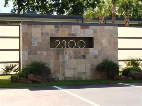 2300 Park St, Houston, TX 77019