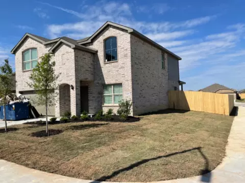 9320 Desertrock Rd, Fort Worth, TX 76131
