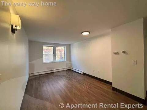 1 Franklin St #101, Somerville, MA 02145