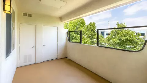 955 N Duesenberg Dr, Ontario, CA 91764 photo 12