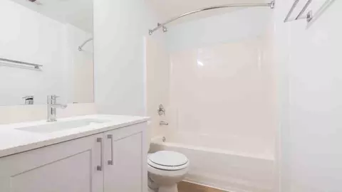 955 N Duesenberg Dr, Ontario, CA 91764 photo 3