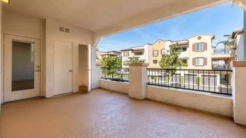 955 N Duesenberg Dr, Ontario, CA 91764 photo 11