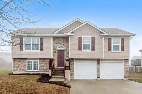507 Hibiscus Dr, Belton, MO 64012