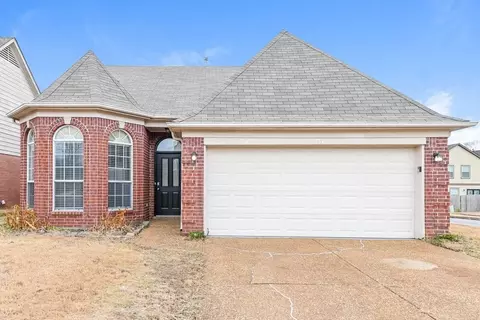 2752 Misty Valley Dr, Arlington, TN 38002