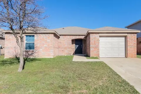 9723 Checota Dr, Dallas, TX 75217
