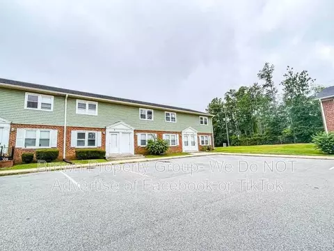 2113 Grand Prix Dr #P, Fayetteville, NC 28303