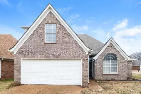 1305 Jackson Pond Cir, Cordova, TN 38018