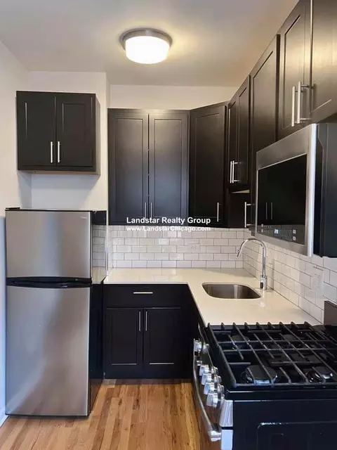 4242 N Sheridan Rd #413, Chicago, IL 60613