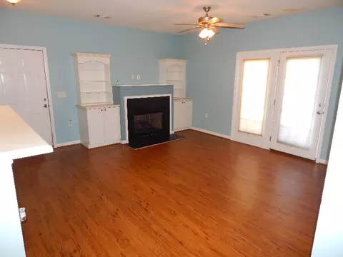 301 Mckenna Cir, Greenville, SC 29615