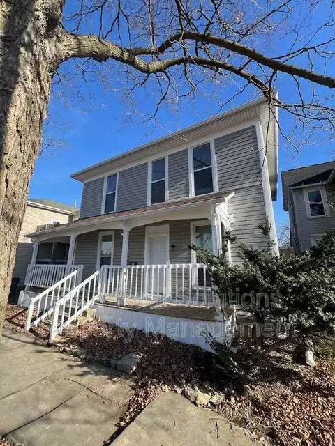 122 S Walnut St #A, Marysville, OH 43040