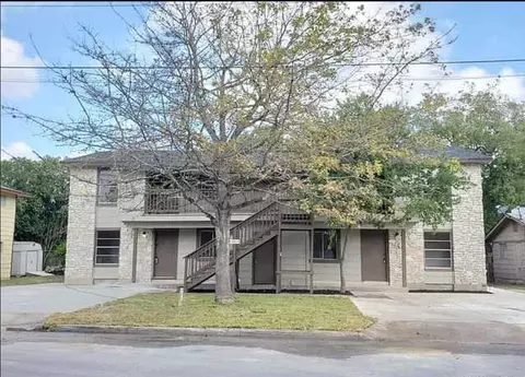 605 W Byrd Blvd #2, Universal City, TX 78148