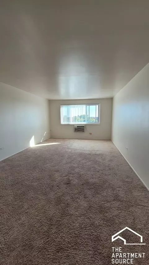 7300 W North Ave #5B, Elmwood Park, IL 60707
