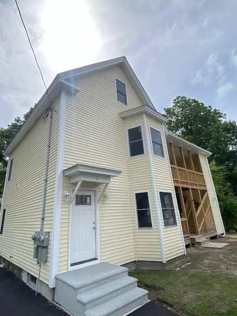 9 Pearl St, Ayer, MA 01432
