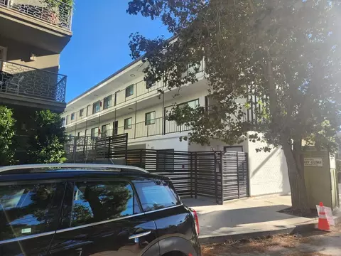 11019 Fruitland Dr, Los Angeles, CA 91604