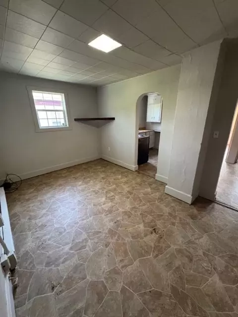 429 Perry Ave, Fort Wayne, IN 46808