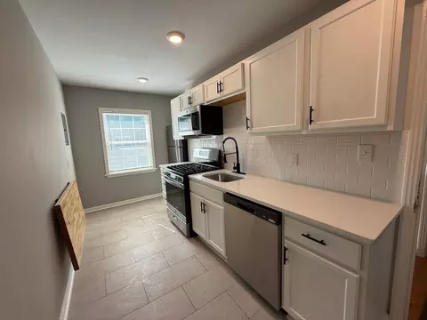 6401 Brookside Rd, Kansas City, MO 64113