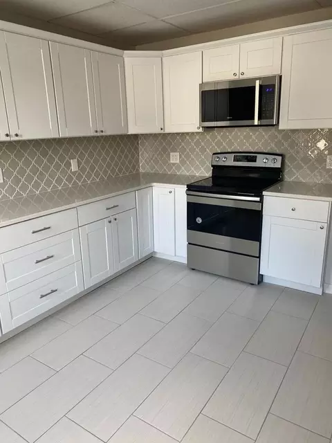 820 Main St, Dickson City, PA 18519