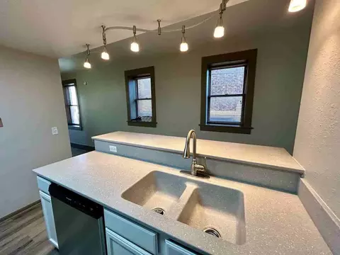 2116 Leavenworth St, Omaha, NE 68102