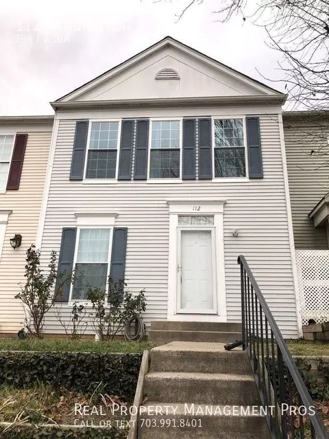 112 Paddington Way NE, Leesburg, VA 20176