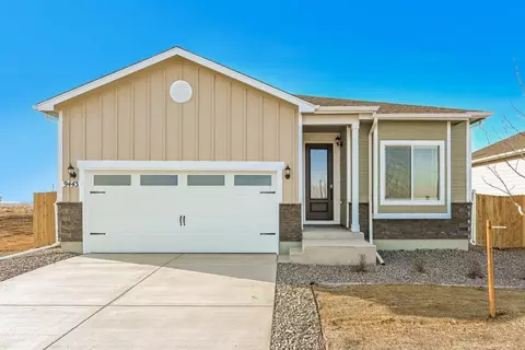 9443 Yampa Ct, Commerce City, CO 80022