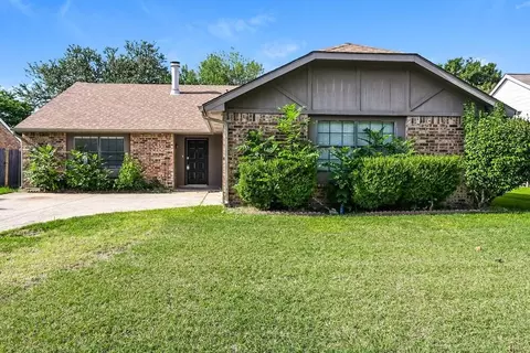 3913 Horizon Pl, Fort Worth, TX 76133