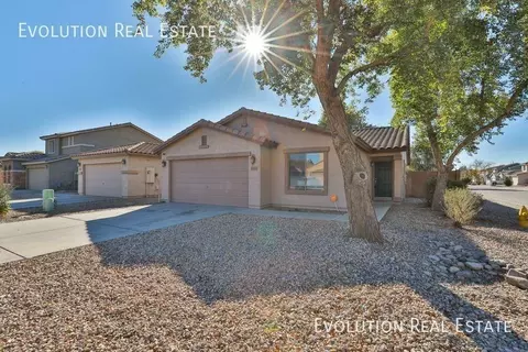 1561 E Maddison Cir, San Tan Valley, AZ 85140