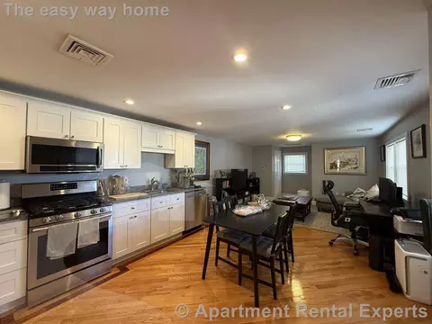 21 Ashland St #2, Malden, MA 02148