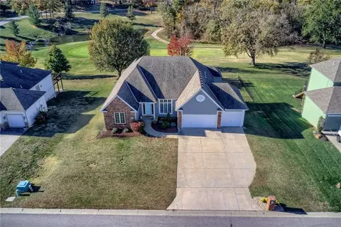 12511 Prestwick Dr #NA, Kansas City, KS 66109