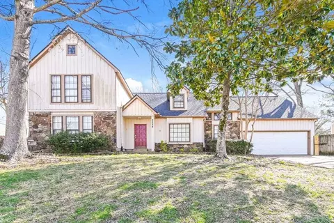 2224 Webbing Dr, Memphis, TN 38016