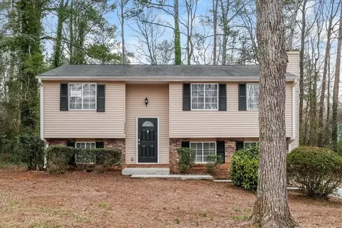 3394 Dearwood Dr SW, Lilburn, GA 30047