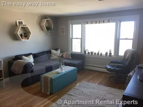 98 Moreland St #4, Somerville, MA 02145