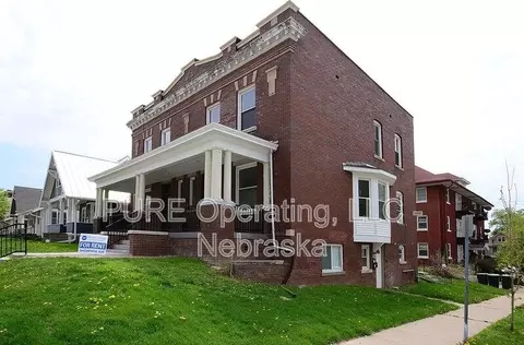 2969 Harris St #3, Omaha, NE 68105