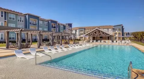 5 Gabriels Bluff Dr #B1-25, Georgetown, TX 78626